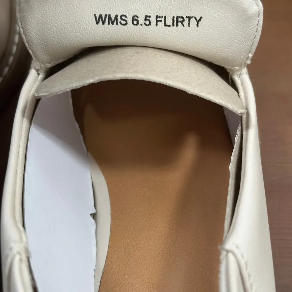 NWOT‎ DV By Dolce Vita Women's Flirty Ivory Loafers Size 6.5